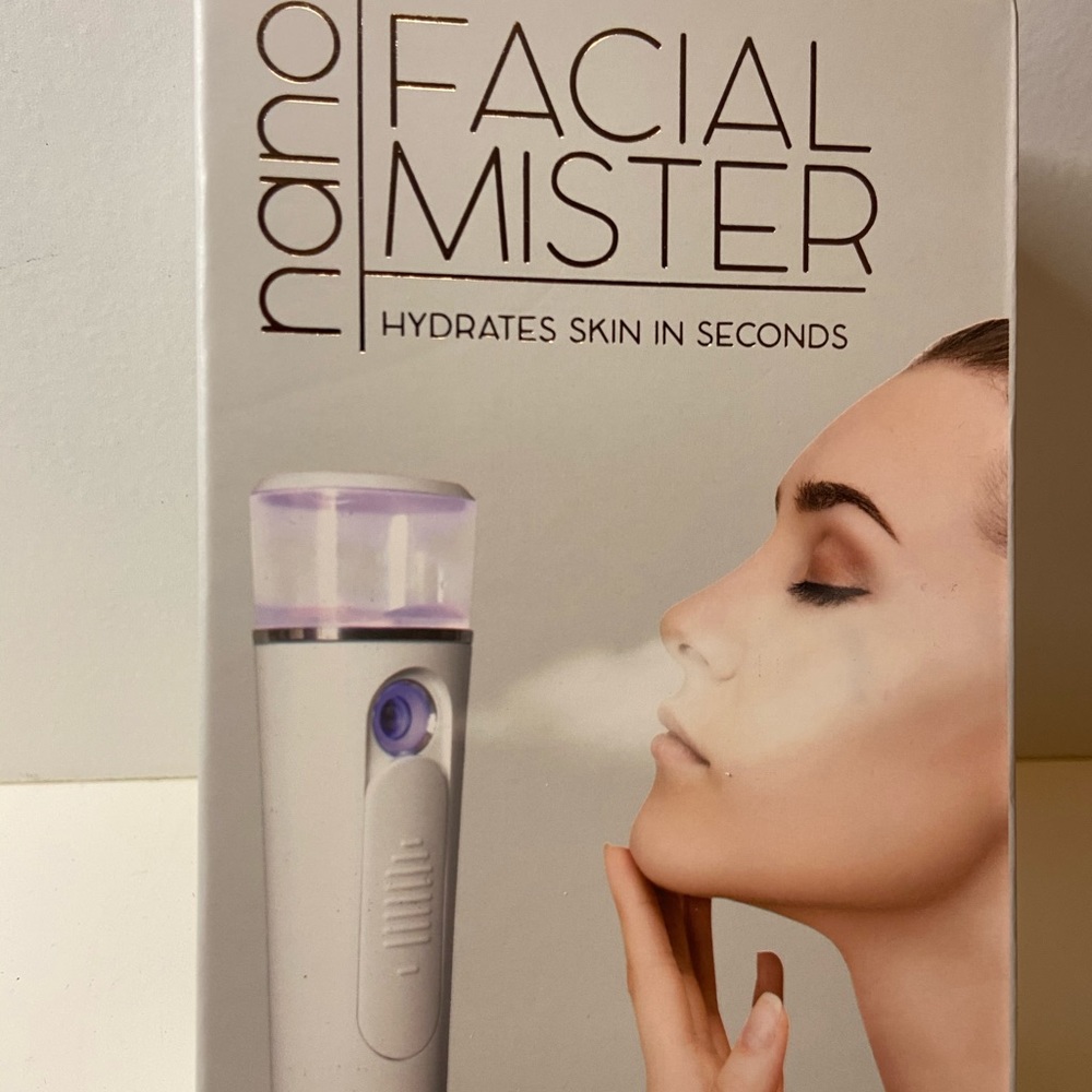 Facial hydration mister